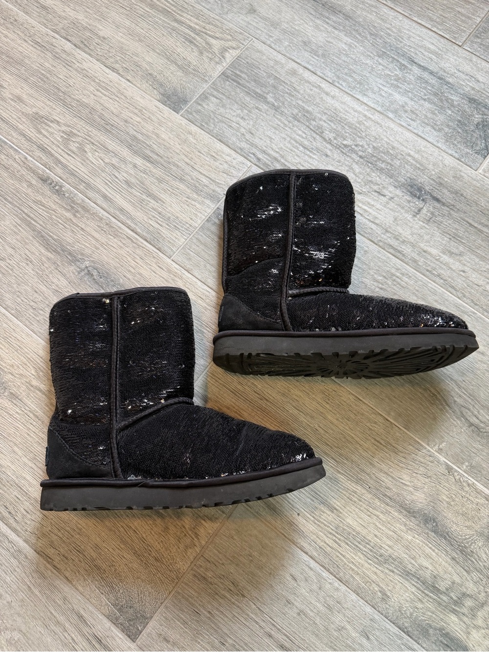 UGG Classic Short Comsos Sequin Women Boots - Black/Gunmetal, US Size 9